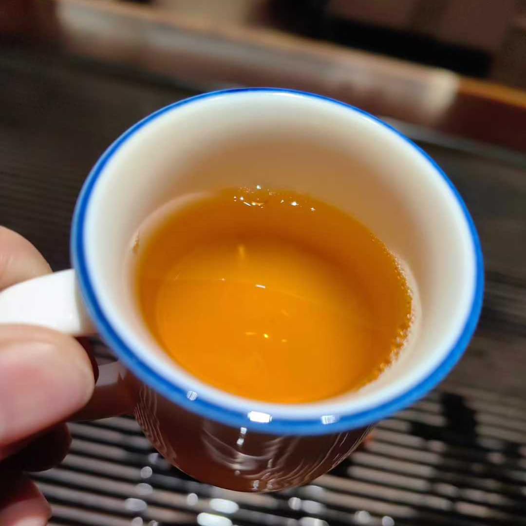Lao Tongzhi Arbor Early Spring Tea 2006, 400g, Raw Pu-erh