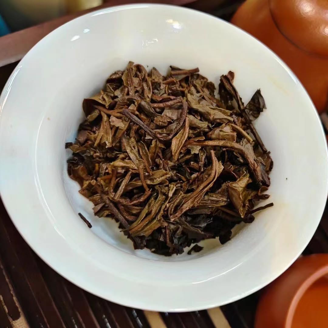 2007 Raw Pu-erh Tea Cake, Leaf Alcohol 002, 400g