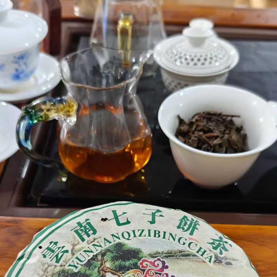 2007 Cai Yun Nan Xian Raw Pu-erh Tea Cake 357g