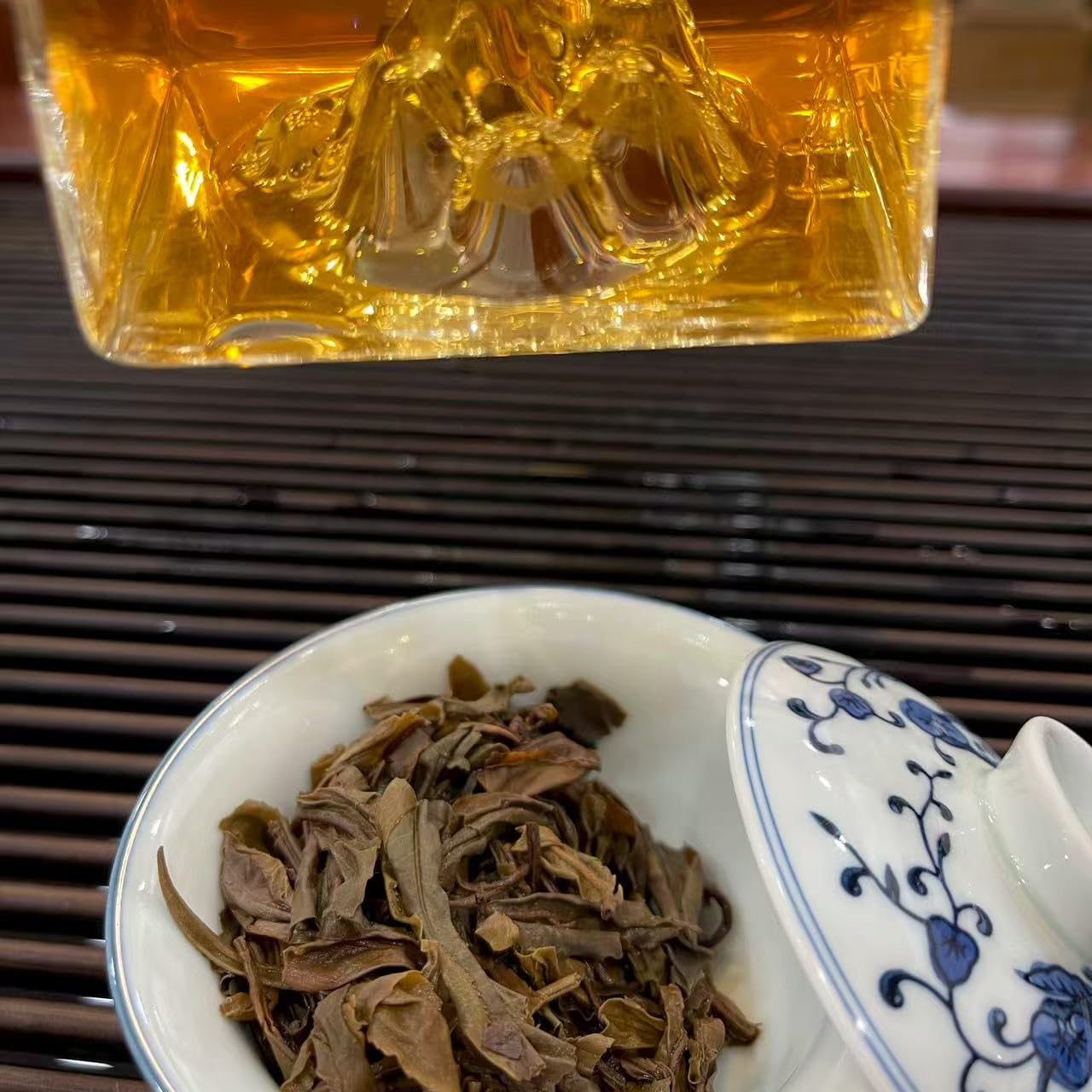 2018 Nannuo Mountain King Ancient Tree Raw Pu-erh Tea Cake, 357g, from Yunnan