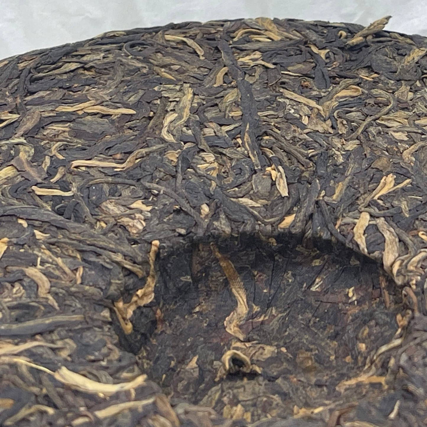 2012 New Heights V8 Raw Pu-erh Tea Cake, 400g, from Yunnan