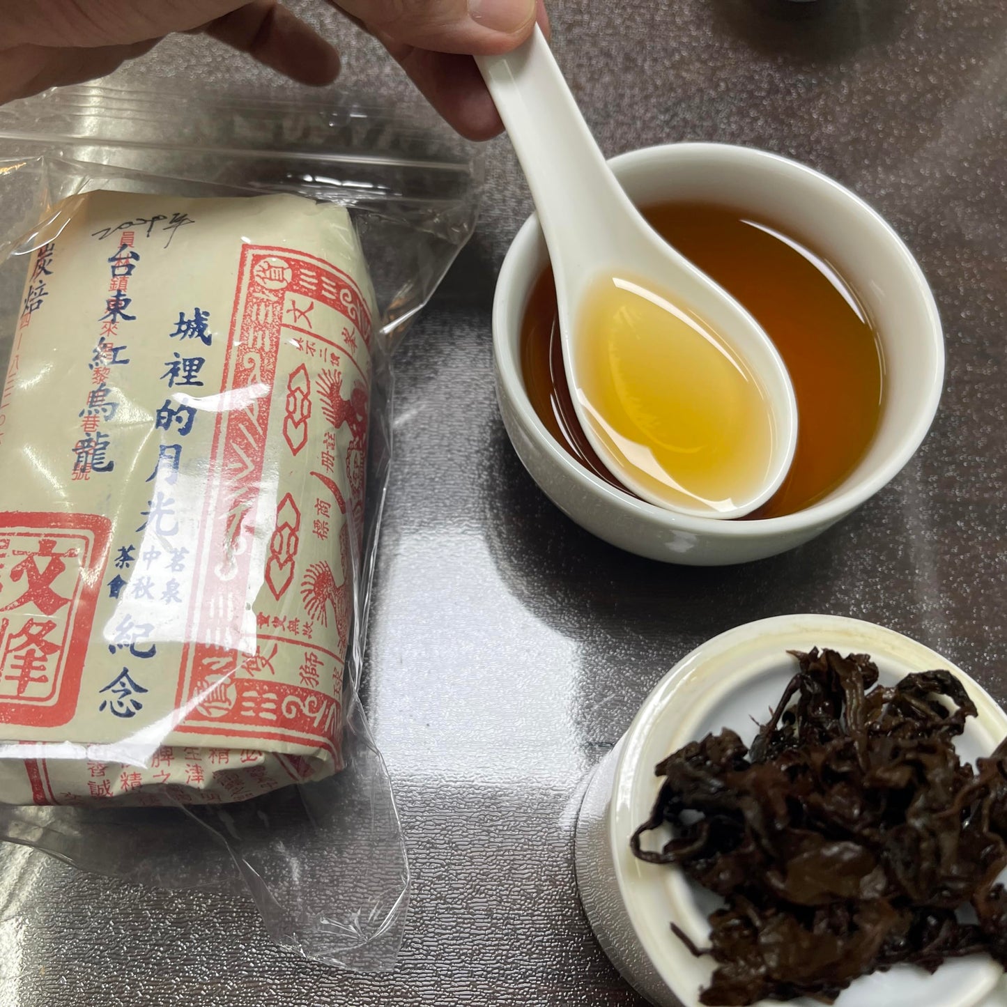 Taiwan unique tea,Partially fermented tea,Taitung Red Oolong,Charcoal Roasted,2009y,150g*4