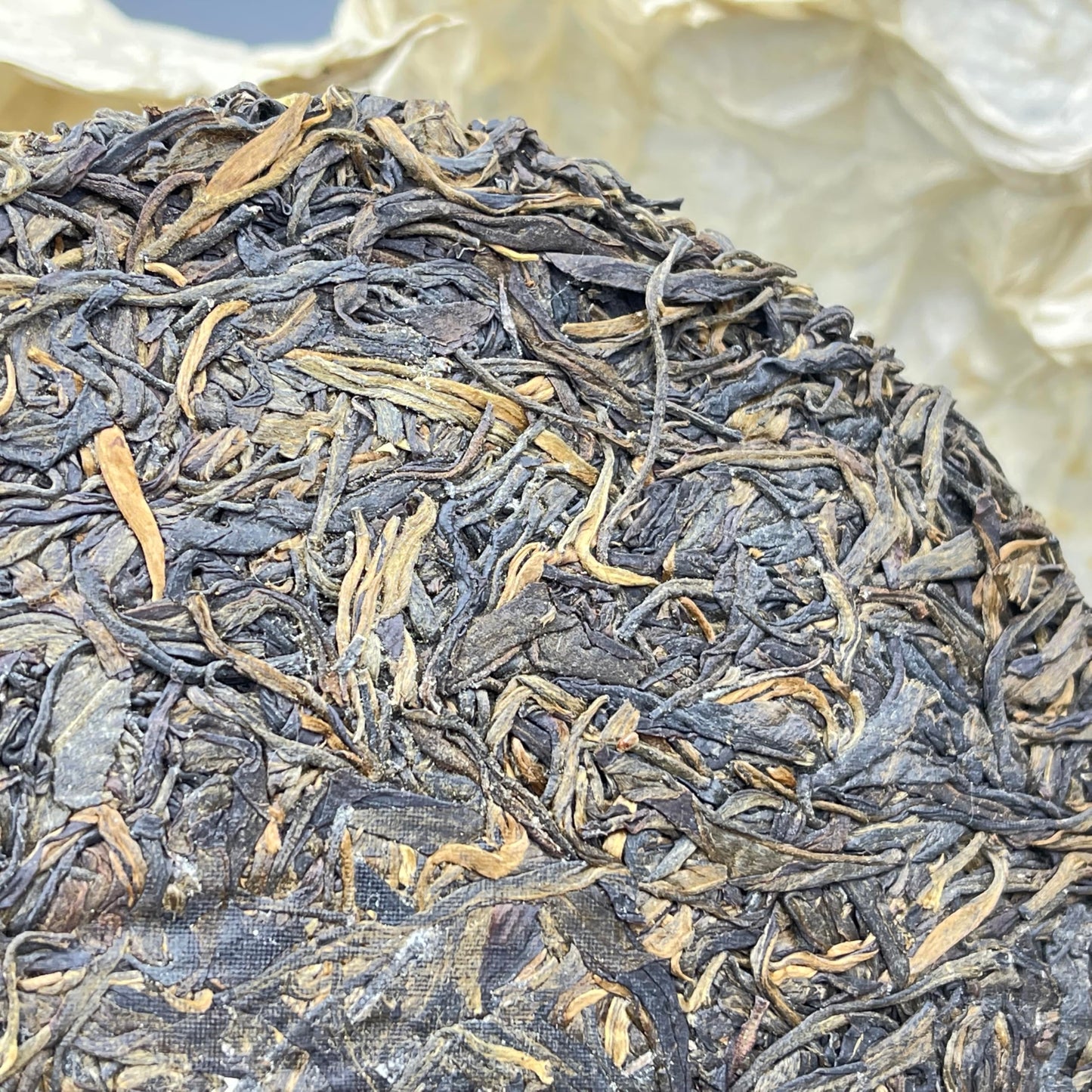 Aged Raw Puer Tea Cake - Vintage Style "Big Blue Mark" Wrapper - 357g