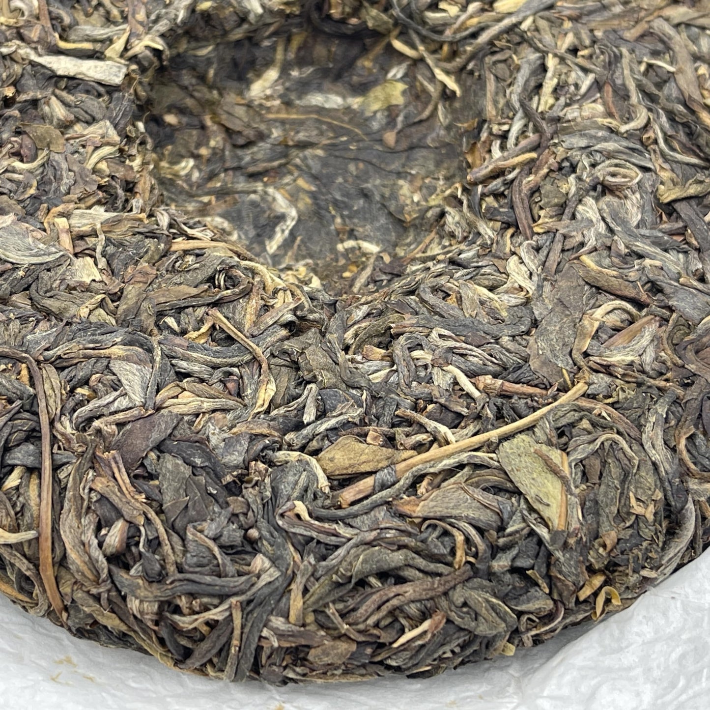 2023 Longtanqing Raw Pu-erh Tea Cake, 200g, from Yunnan