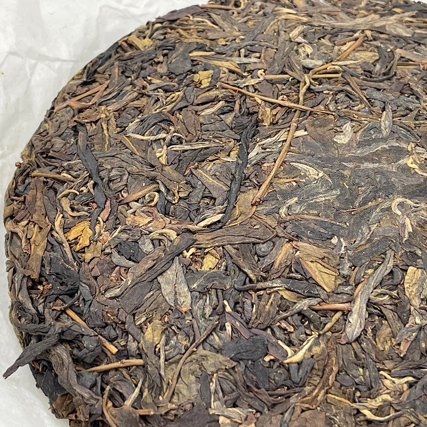 2020 Customized Tea Xiguai Raw Pu-erh Tea Cake, 357g, from Yunnan