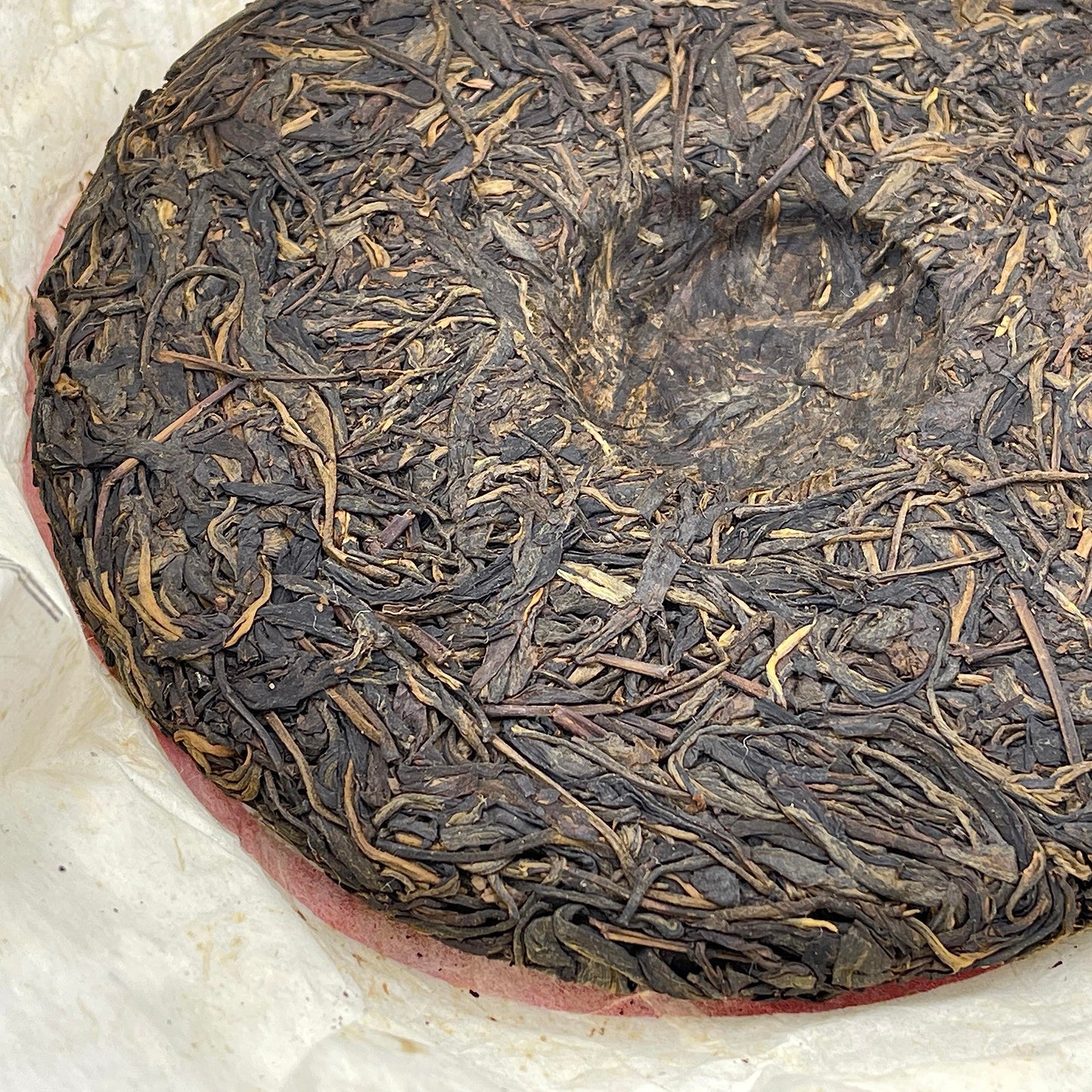 2006 Qingyun Gongmao Jin Yiwu Raw Pu-erh Tea Cake, 400g, from Yunnan
