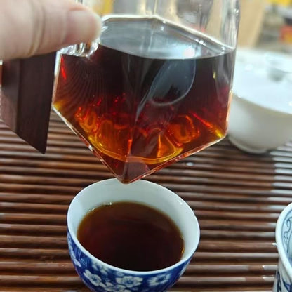 2005 Mabanggongdao Fo Yuan Ripe Pu-erh Tea Cake, 357g, from Yunnan