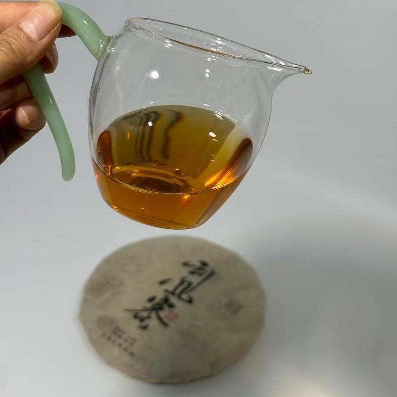 2016 Gua Feng Zhai Raw Pu-erh Tea Cake, 357g, from Yunnan
