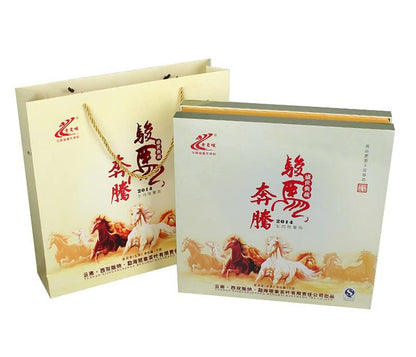 2014 Laoman’e "Galloping Horse" Raw Pu-erh Tea Cake, 1000g, from Yunnan