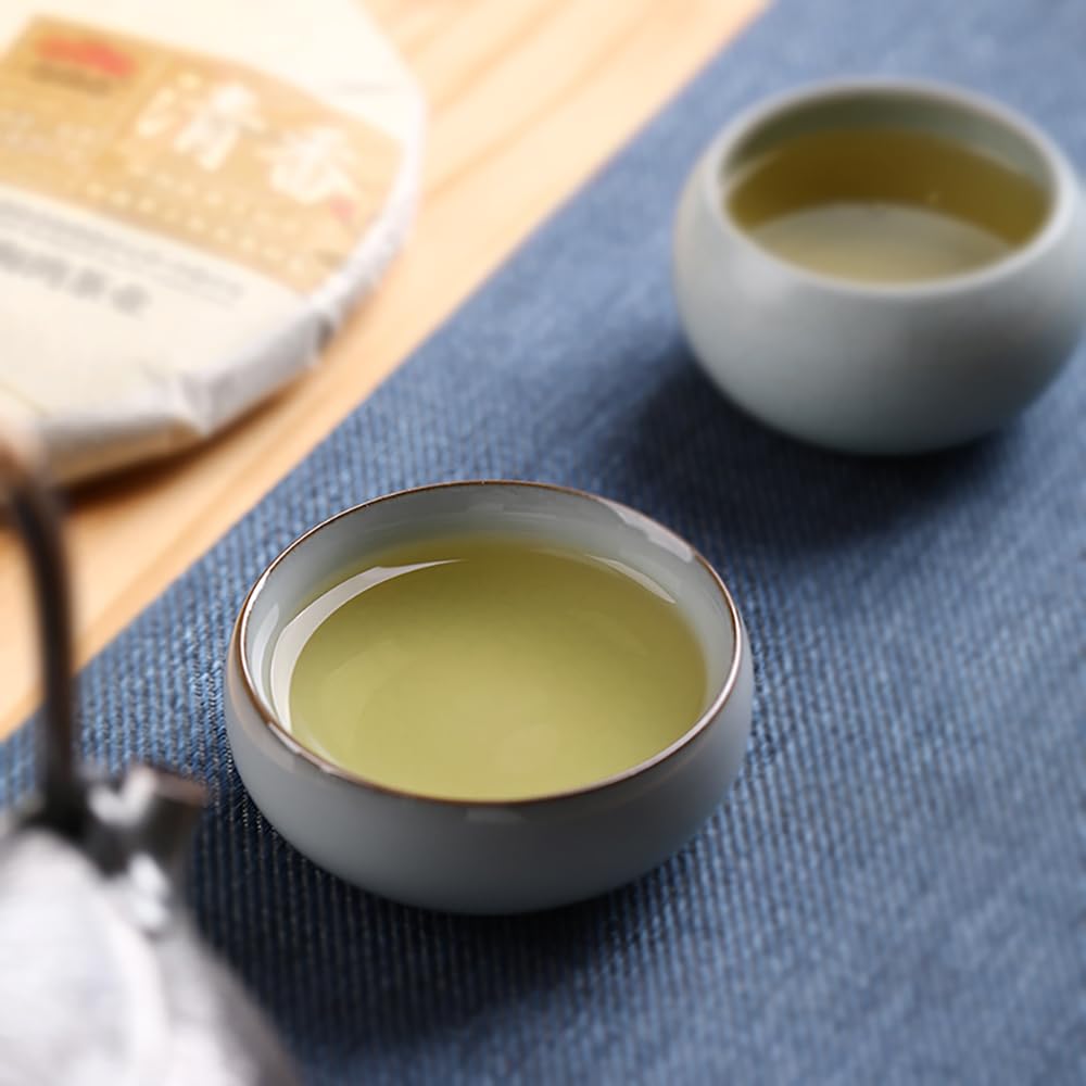 Old Comrade 2020 Fresh Fragrance Raw Pu-Erh Tea – 357g (12.6oz) Sheng Puerh Cake – Premium Aged Chinese Tea