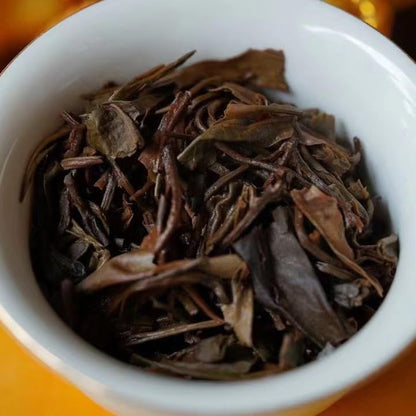 1997 Raw Pu-erh Tea Cake, Kunlushan Tribute Tea, 250g