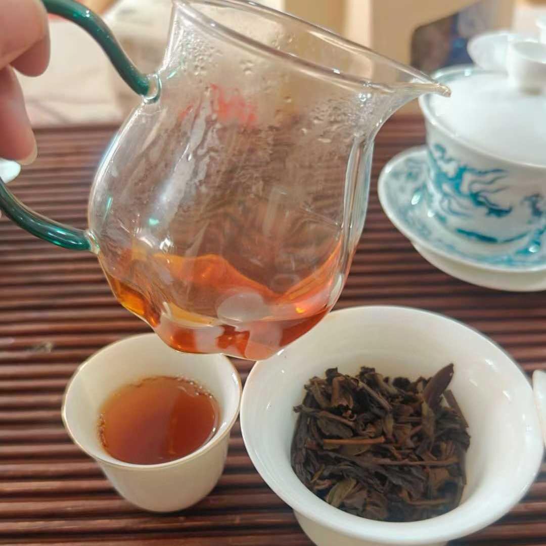 1980s Vintage "Zen Tea One Flavor" (Chan Cha Yi Wei) Aged Pu-erh Tea Cake 357g