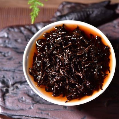 2006 Lao Ban Zhang Palace Ripe Pu-erh Tea Cake, 500g, from Yunnan