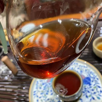 2005 Mengsong Nakha Tea King Ripe Pu-erh Tea Cake, 357g, from Yunnan