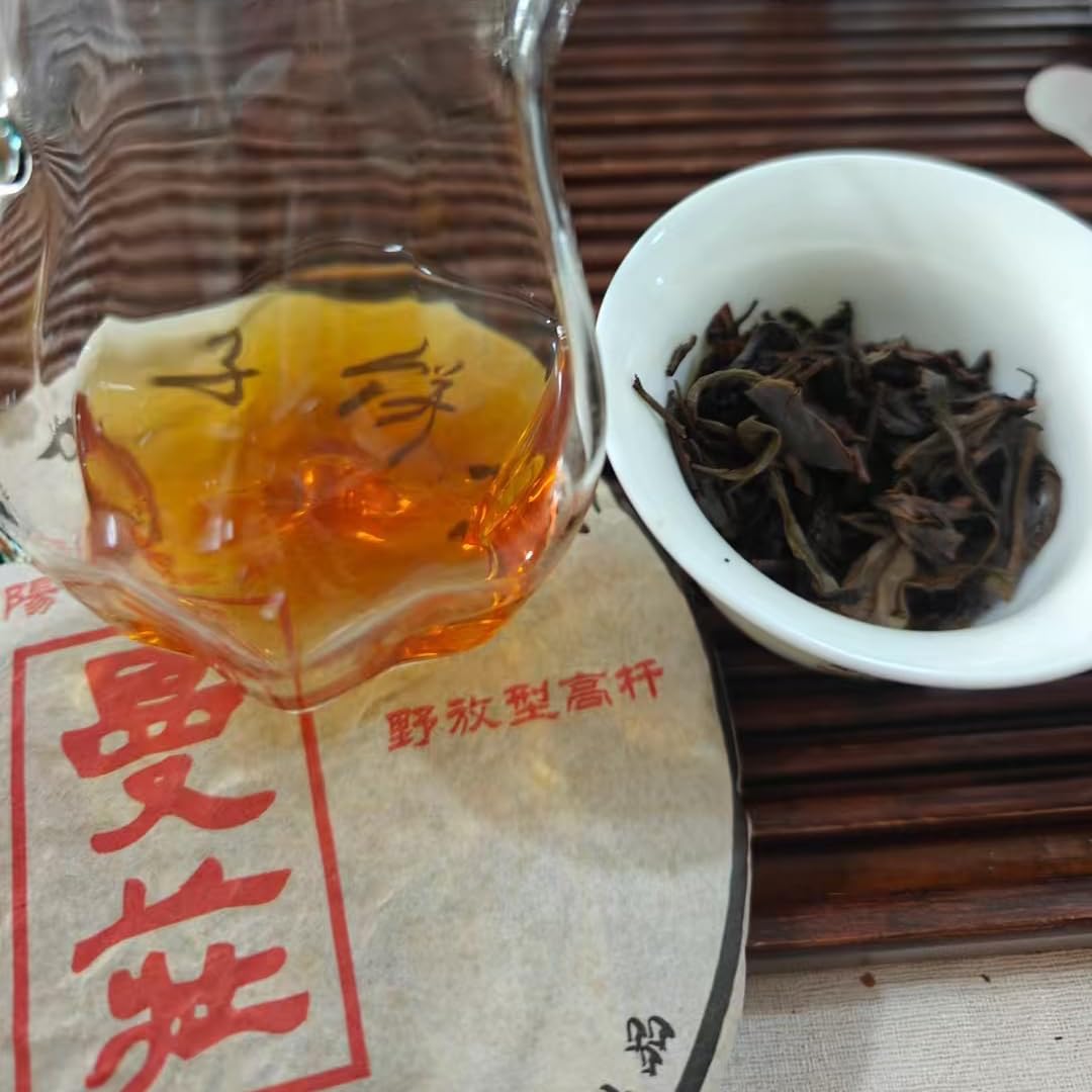 2004 Manzhuang Taozi Village Raw Pu-erh Tea Cake, 357g, from Yunnan