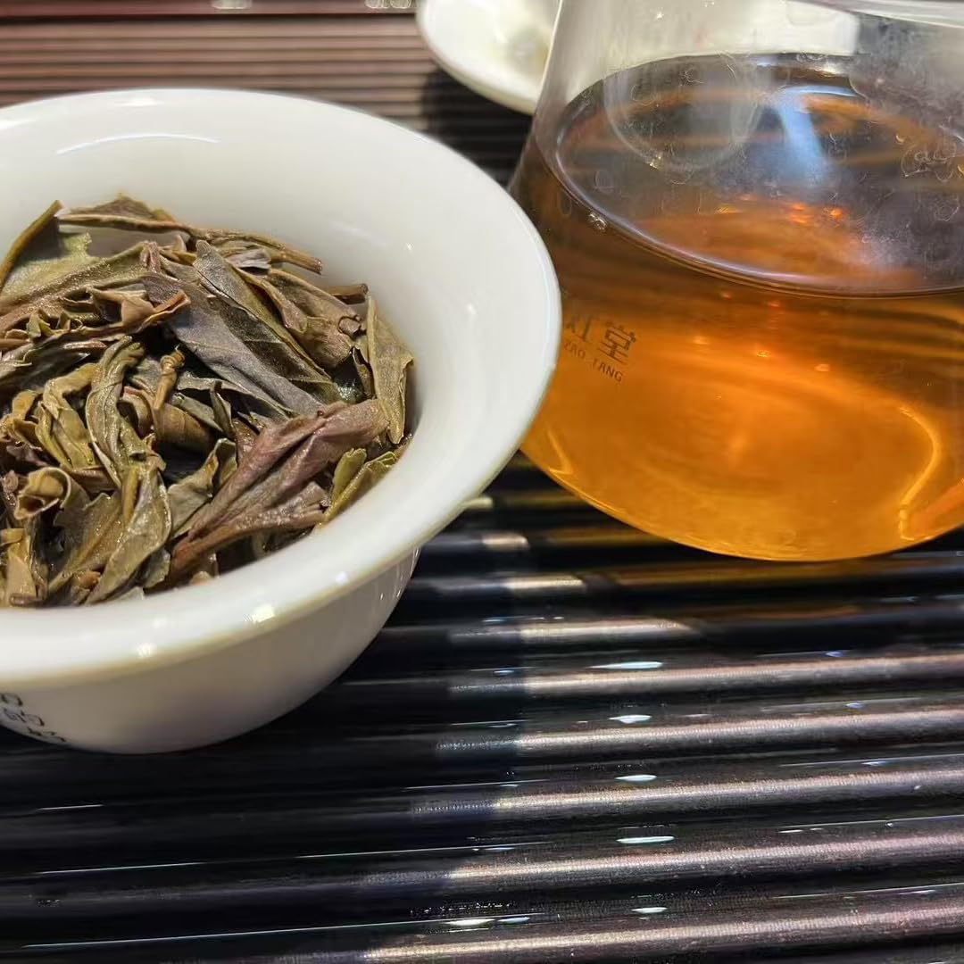 2000 Banzhang Wild Ancient Tree Raw Pu-erh Tea Cake, 357g, from Yunnan