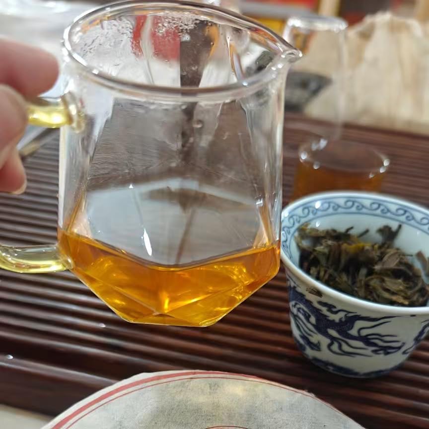 2005 Yunnan Caoguodi Seven Cake Raw Pu-erh Tea, 357g
