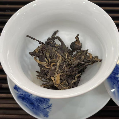 2018 Lao Man E Ancient Tree Raw Pu-erh Tea Cake, 357g, from Yunnan
