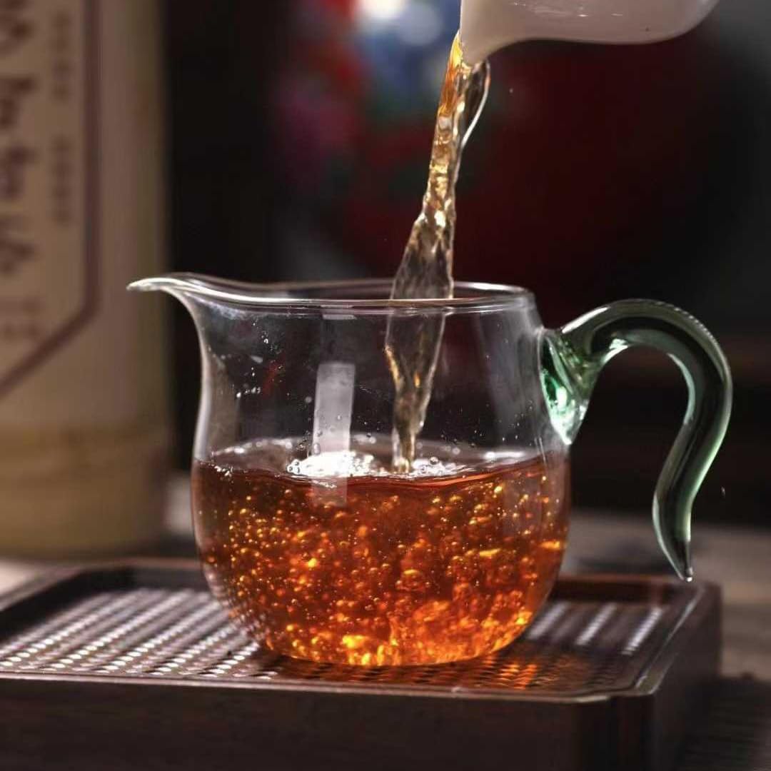 2002 Aged Yiwu Wangong Ancient Tree Raw Pu-erh Tea (Sheng) - 500g