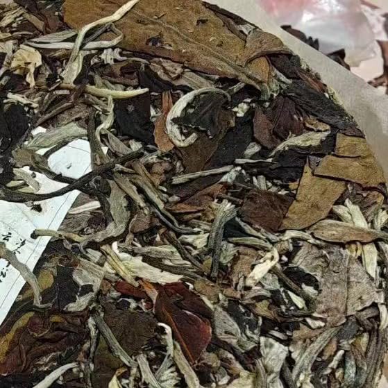 Pu-Erh tea,2020,LAO BAI CHA,357g,Raw