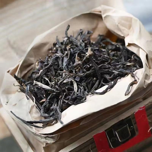 1997 Raw Pu-erh Tea Cake, Kunlushan Tribute Tea, 250g