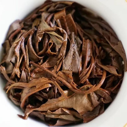 2016 Gua Feng Zhai Raw Pu-erh Tea Cake, 357g, from Yunnan