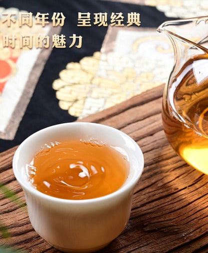 2013 Pure Material Ban Zhang Raw Pu-erh Tea Cake, 357g, from Yunnan