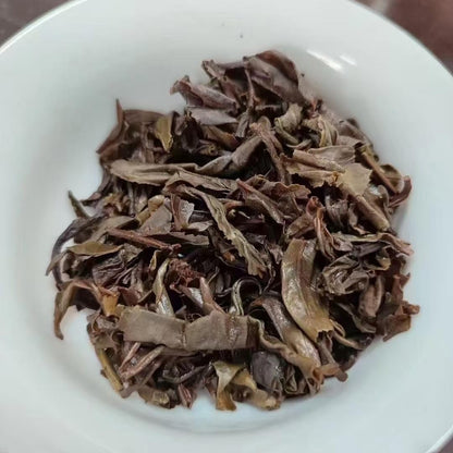 Macau Return Commemorative Cake Millennium Ancient Tree Raw Pu-Erh Tea 1999 – 357g