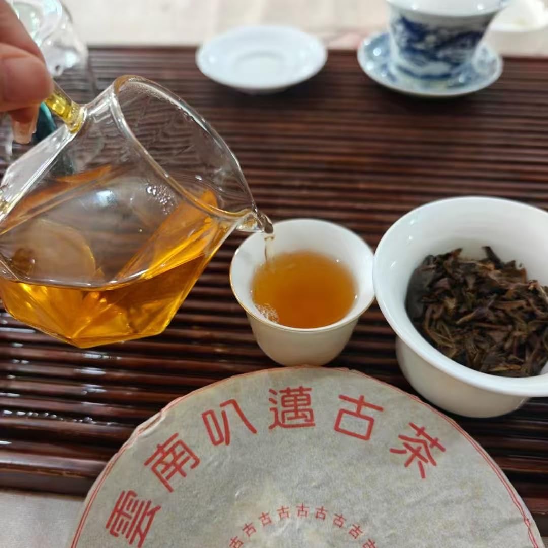 1998 Bamai Ancient Tree Raw Pu-Erh Tea Cake, 357g – Aged Sheng Pu-erh from Jingmai Mountain, Yunnan