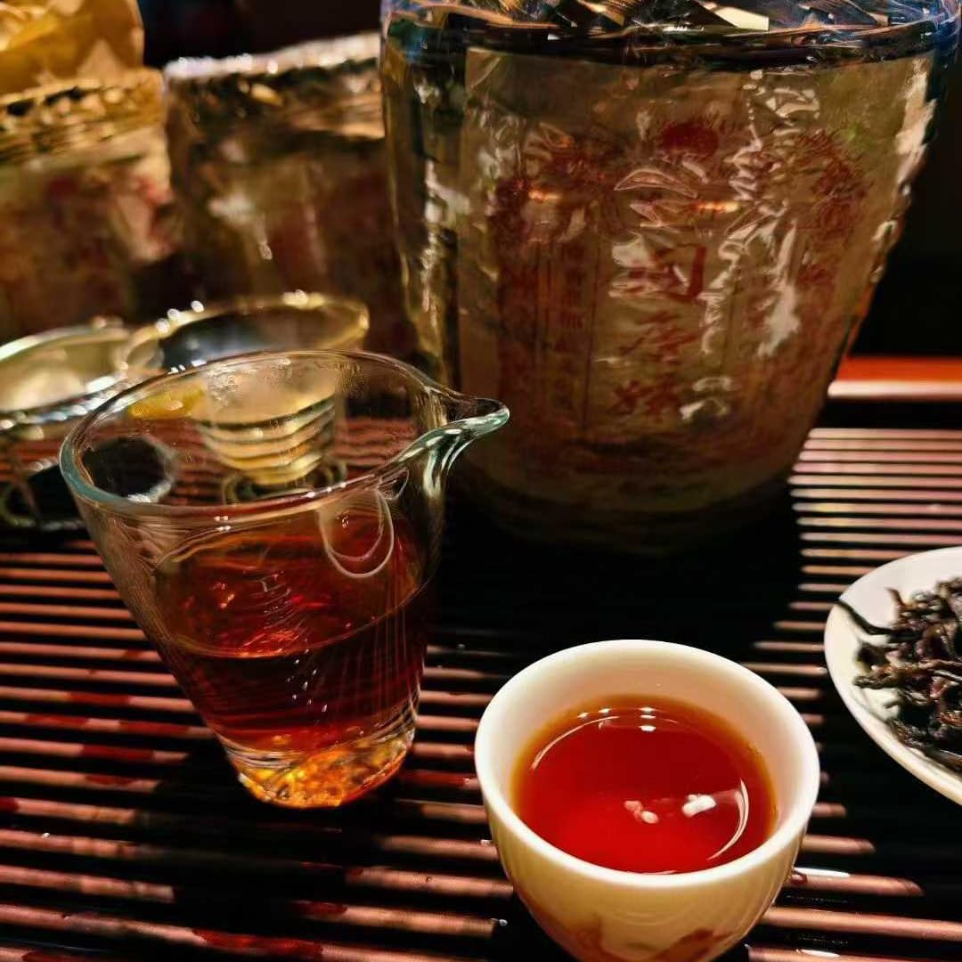 1991 Vintage Double Lion Tong Qing Hao Ripe Pu-erh Tea (350g)