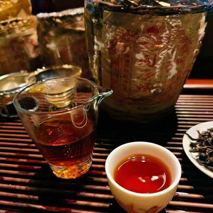 1991 Vintage Double Lion Tong Qing Hao Ripe Pu-erh Tea (350g)