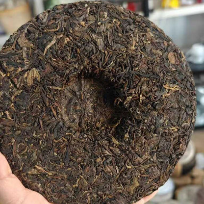 Yiwu Tongqinghao 2005 Raw Pu-erh Tea 357g | Aged Sheng Tea | Smooth & Sweet Aroma