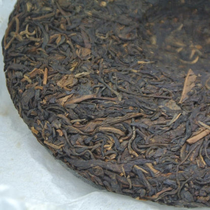 Pu-Erh tea,2011,SIX FAMOUS TEA MOUNTAIN,Colorful Yellow,357,Raw