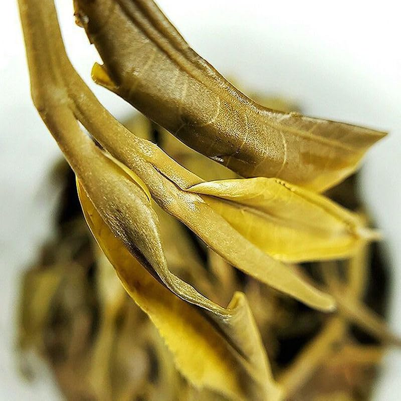 2023 Iceland Spring Tip Pure Ancient Tree Raw Pu-erh Tea Cake, 357g, from Yunnan