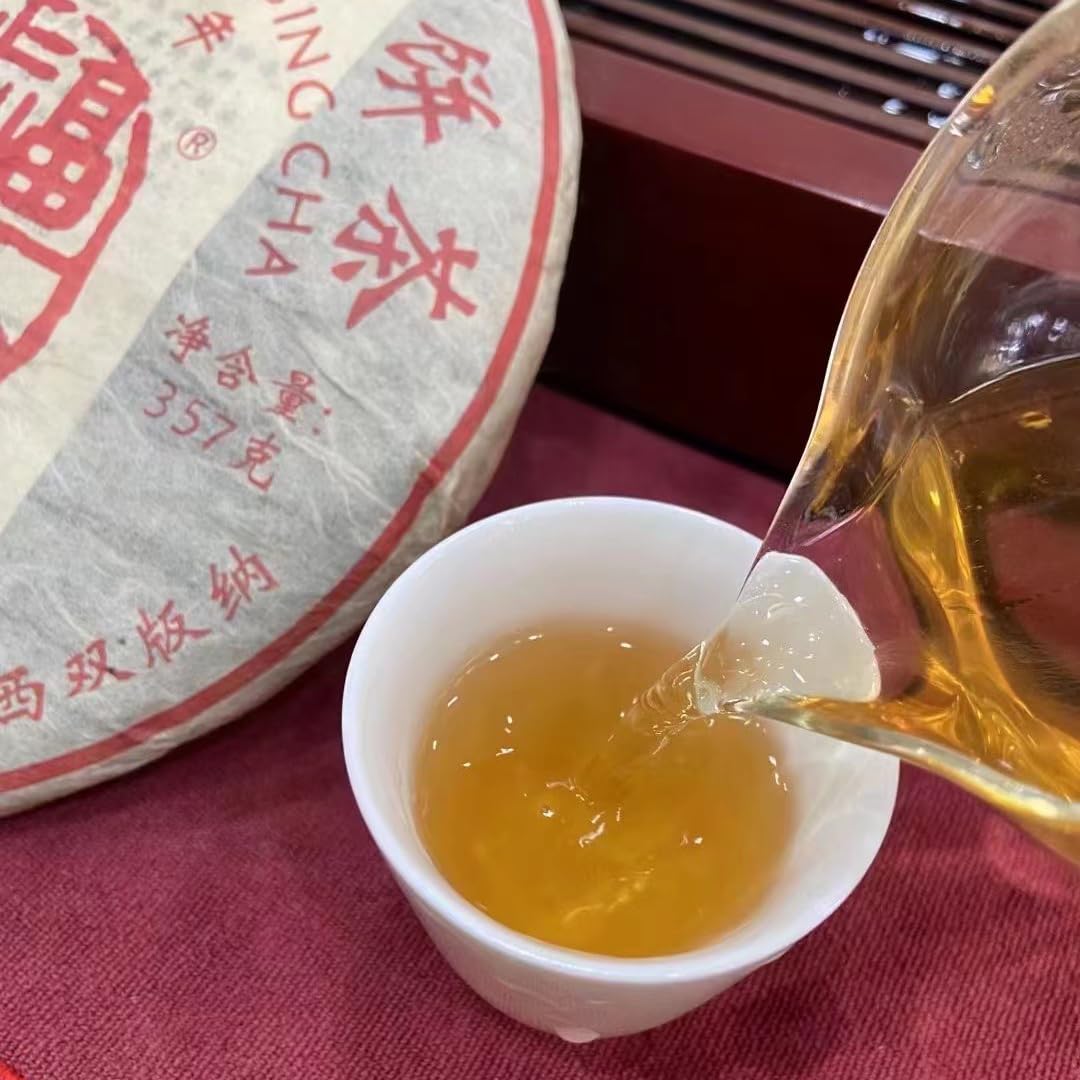 Fujin Tea Factory Zhen Cang Qing Bing Raw Pu-Erh Tea 2012 – 357g