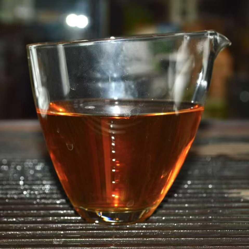 2004 Tongxing Hao Vintage Raw Pu-erh Tea Cake - 357g