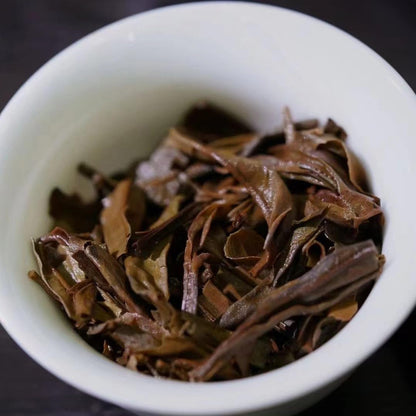 Pu-Erh tea,1999,Yiwu Zhengshan Ancient Tree Tea,357g,Raw