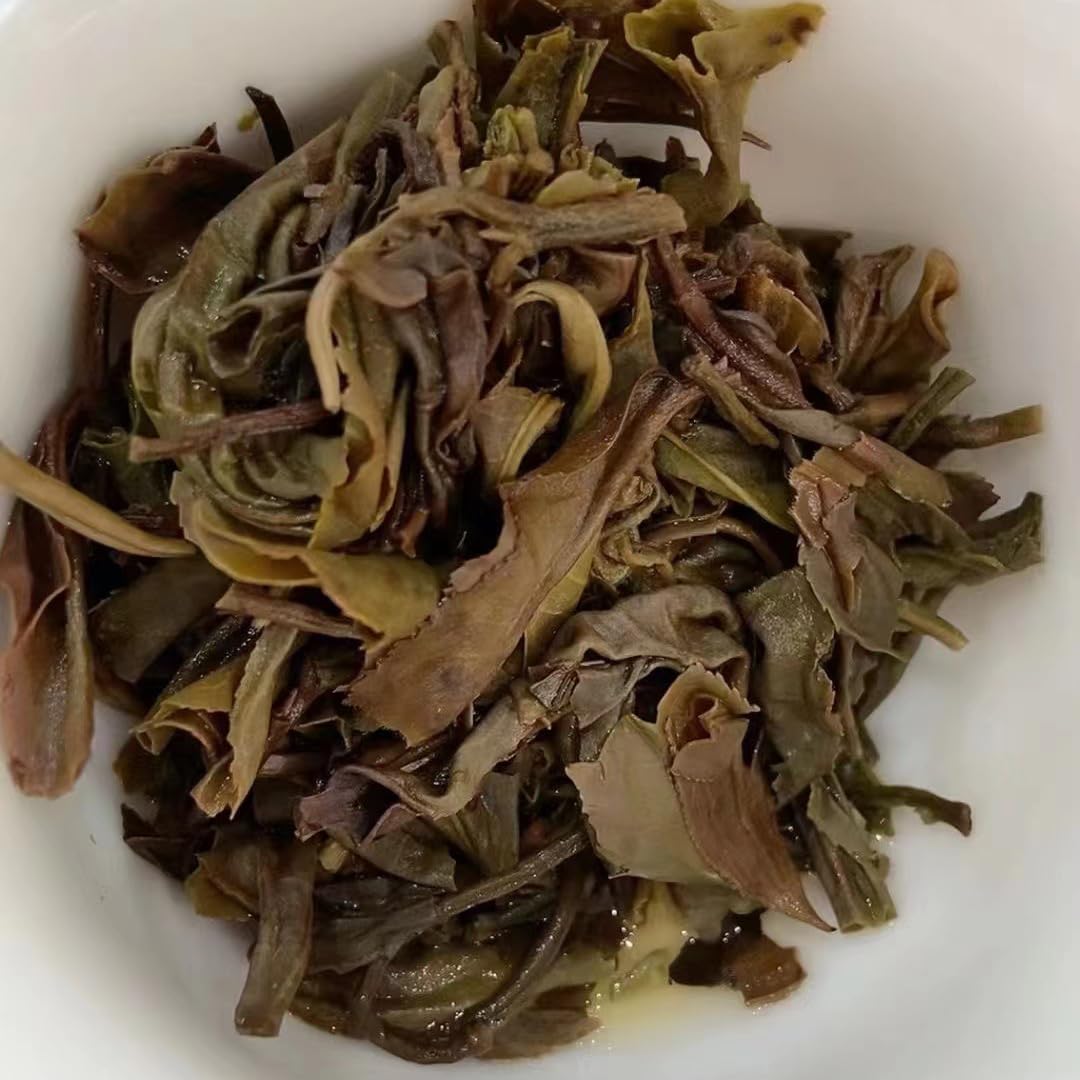 Fujin Tea Factory Zhen Cang Qing Bing Raw Pu-Erh Tea 2012 – 357g
