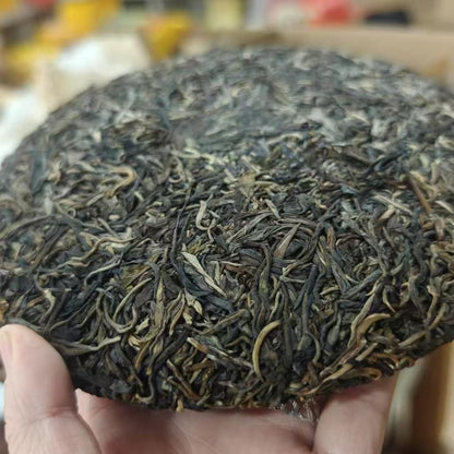 2005 Yiwu Mangshe Qing Raw Pu-erh Tea Cake, 357g, from Yunnan