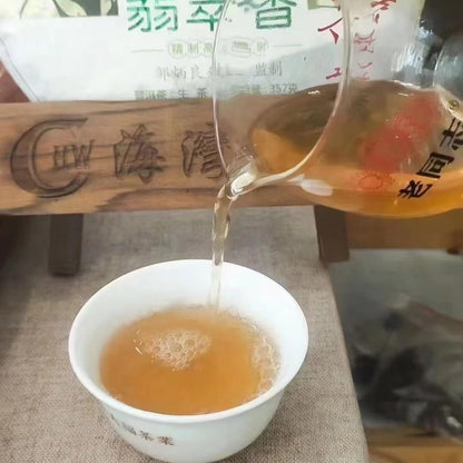 Pu-Erh tea,2014,LAOTONGZHI Emerald Fragrance,357g,Raw