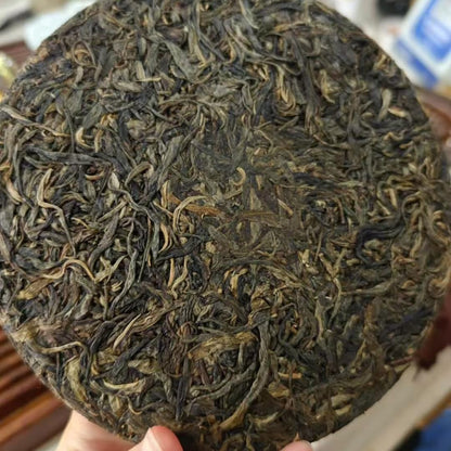 2005 Yiwu Bayiqing Raw Pu-erh Tea Cake, 357g, from Yunnan