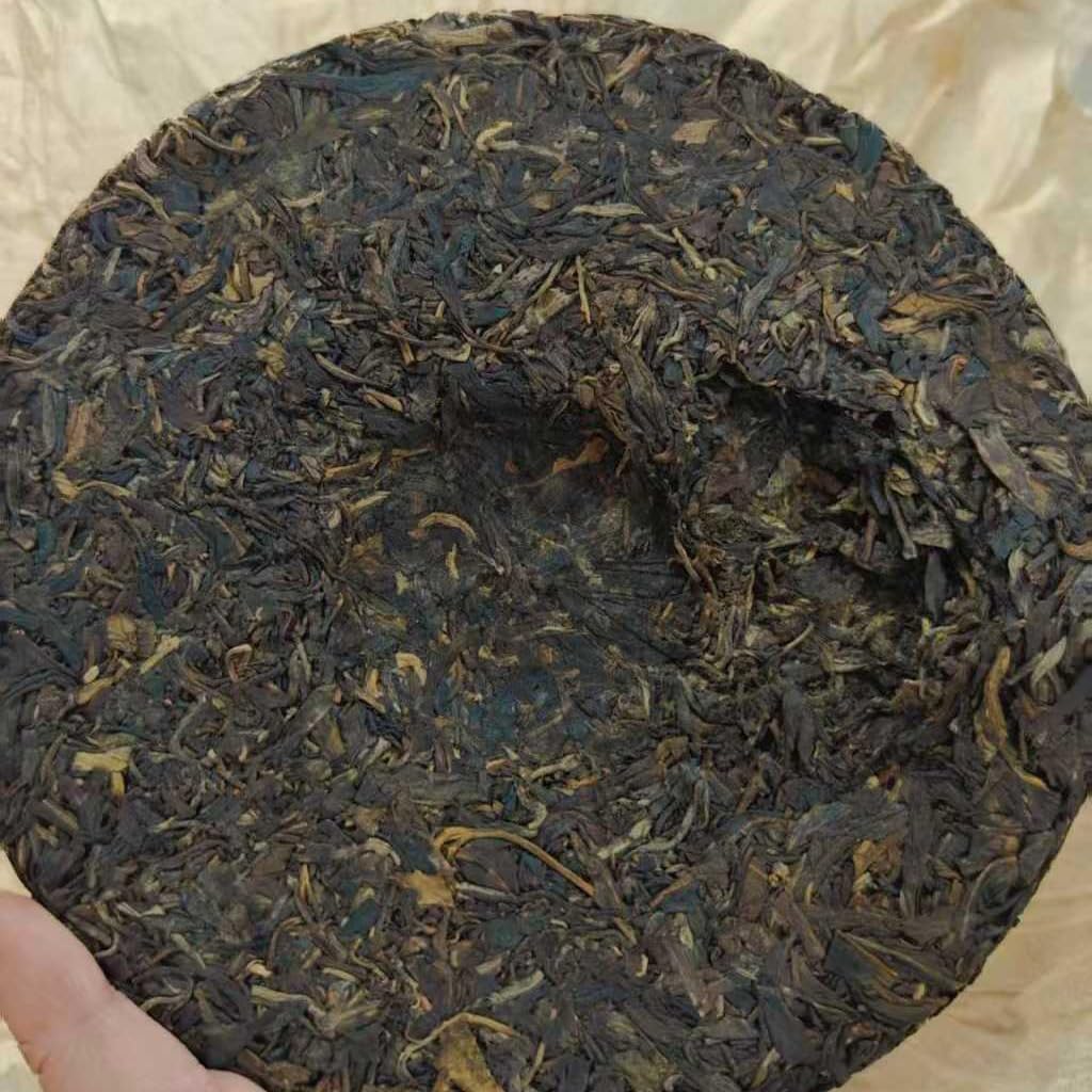2003 Junzhonghao Jingmai Millennium Ancient Tree Puerh Tea Cake (Raw / Sheng) 357g