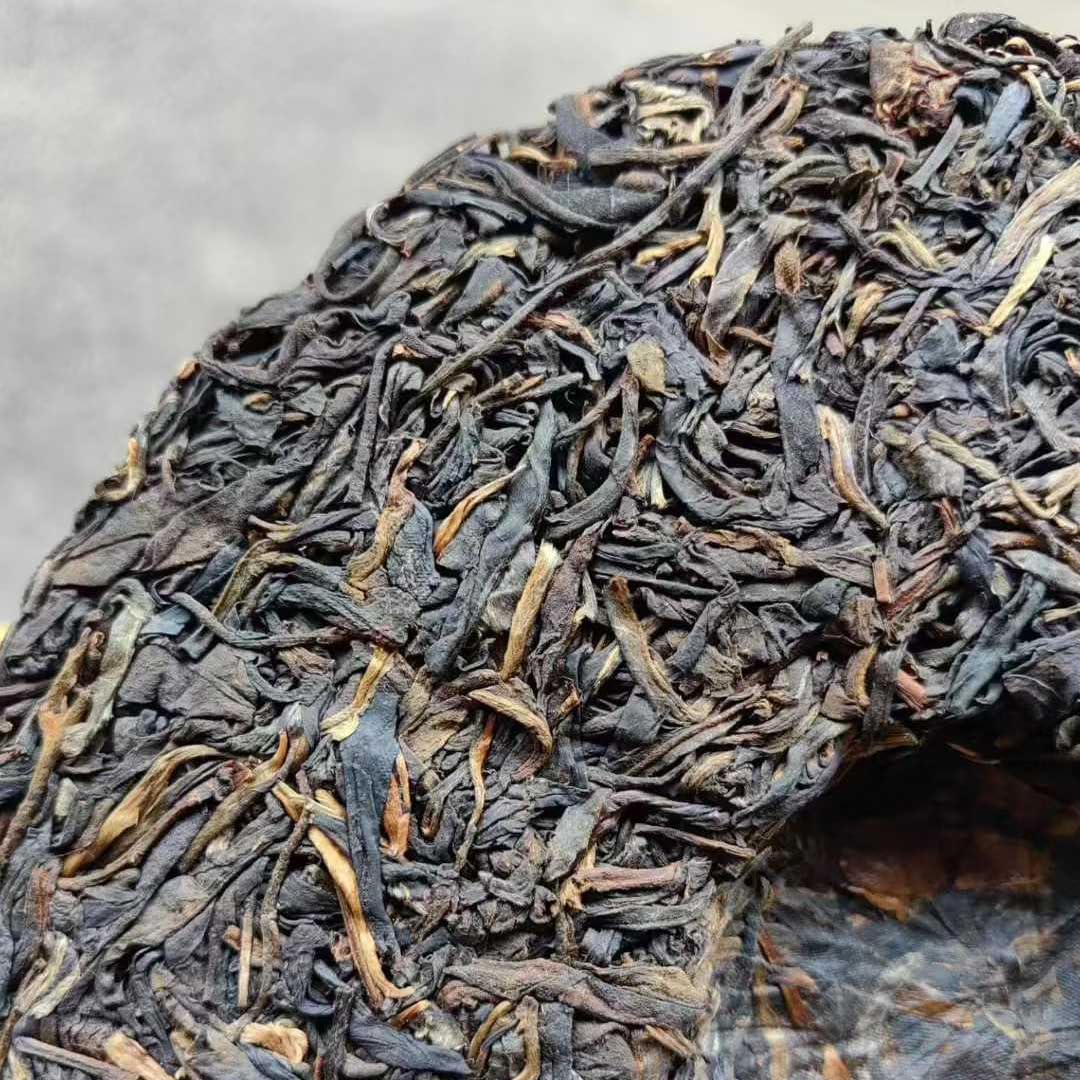 2003 Aged Raw Pu-erh Tea Cake (357g) – Premium Jingmai Ancient Tree "Export Edition"