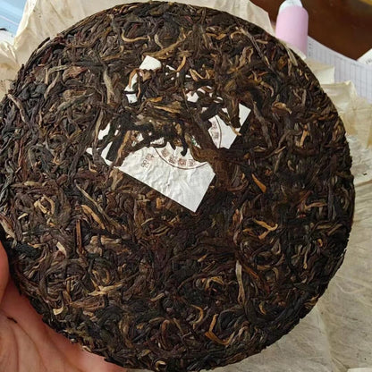 Pu-Erh tea,2009,Yiwu Gongrui-Yiwu wild round tea,357g,Raw