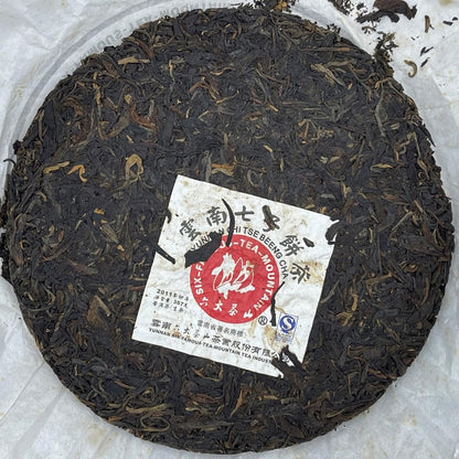 Pu-Erh tea,2011,SIX FAMOUS TEA MOUNTAIN,Colorful Red,357,Raw