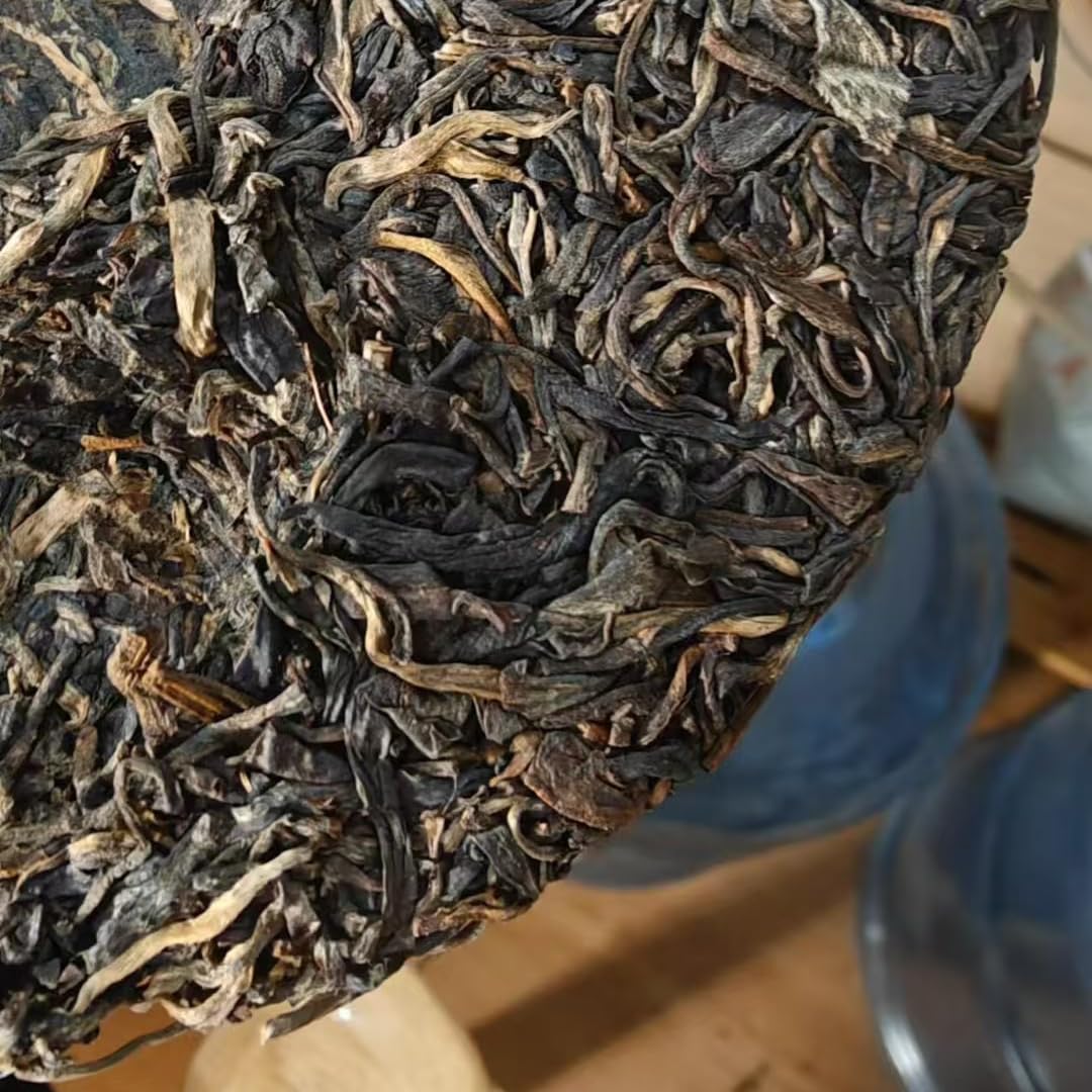 2006 Yiwu Cold Water River Raw Pu-erh Tea Cake, 357g, from Yunnan