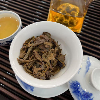 2018 Lao Man E Ancient Tree Raw Pu-erh Tea Cake, 357g, from Yunnan