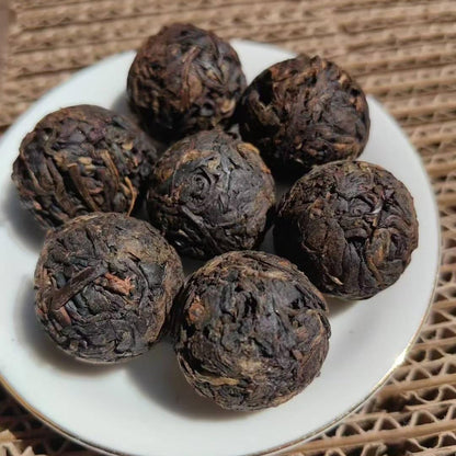 2003 Yiwu Mountain Mabanggong Raw Pu-erh Dragon Ball Tea, 500g Bamboo Basket, from Yunnan