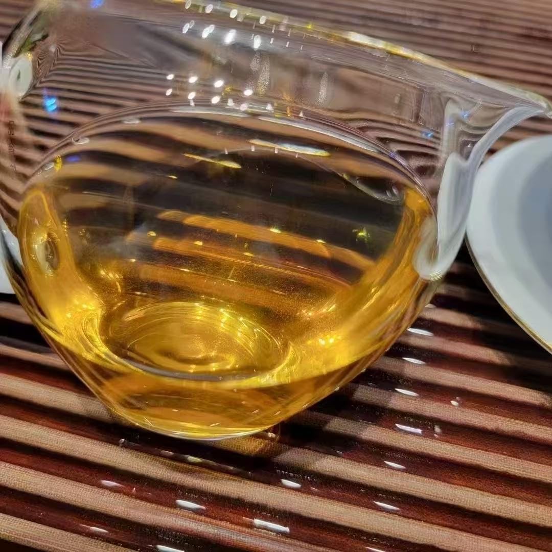2018 Iceland Gold Medal Raw Pu-erh Tea, 357g, from Bingdao, Yunnan