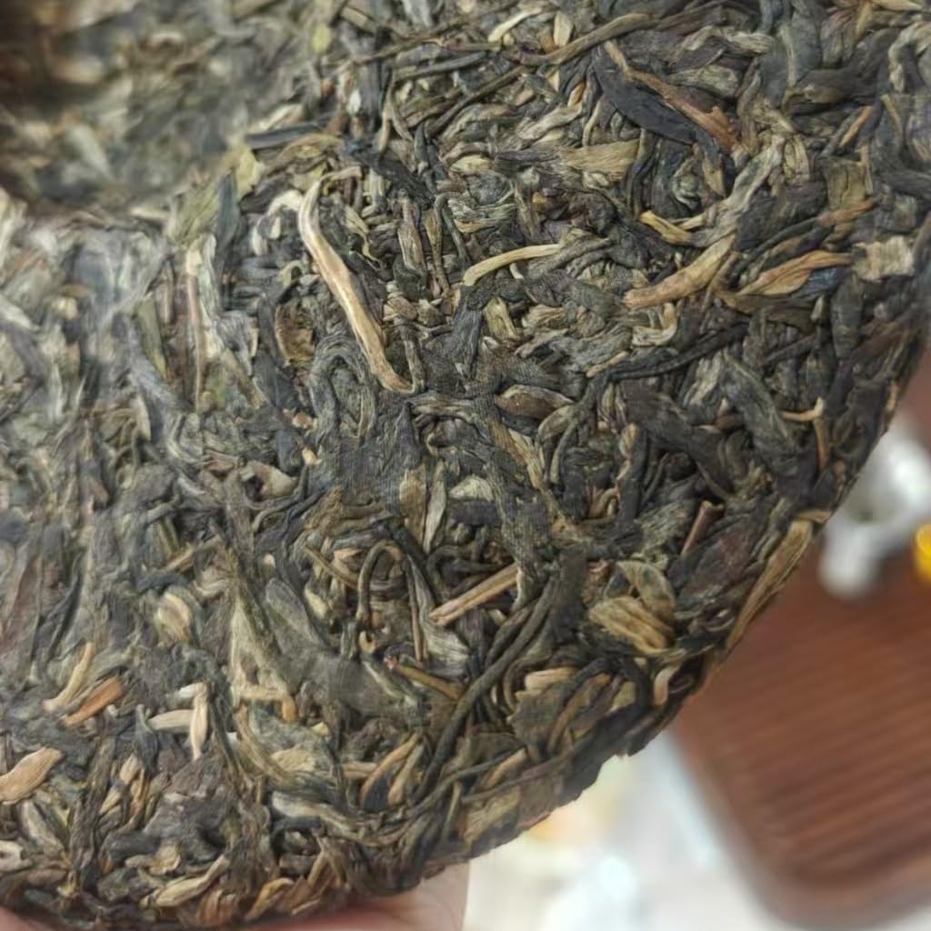 2008 Thousand-year-old Banzhang Arbor King Raw Pu-erh Tea Cake, 1000g, from Yunnan